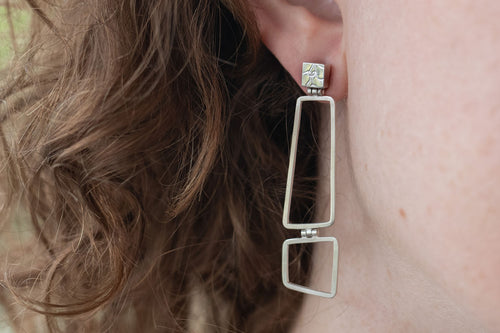 Box and double shape earrings