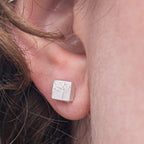 Box studs