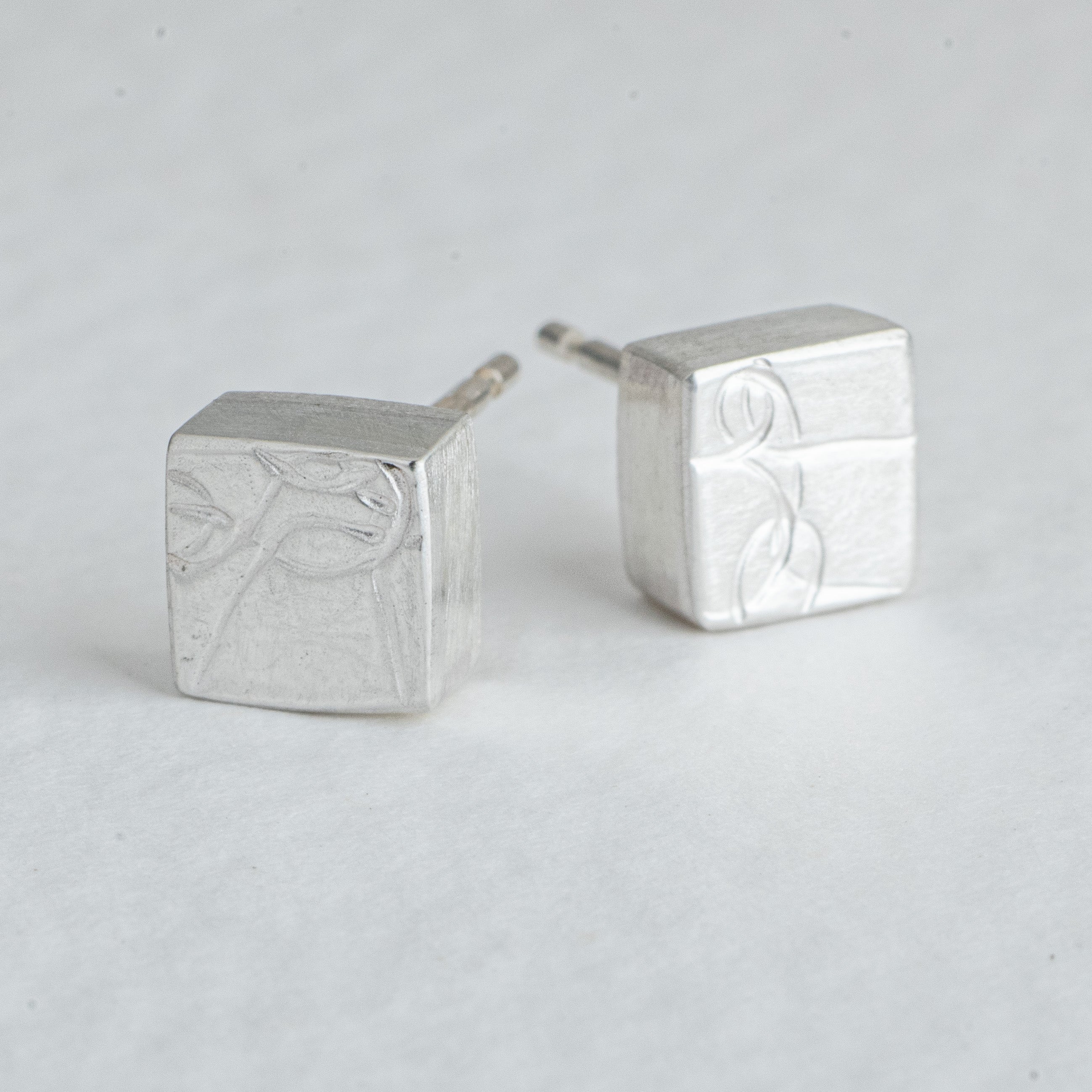 Box studs