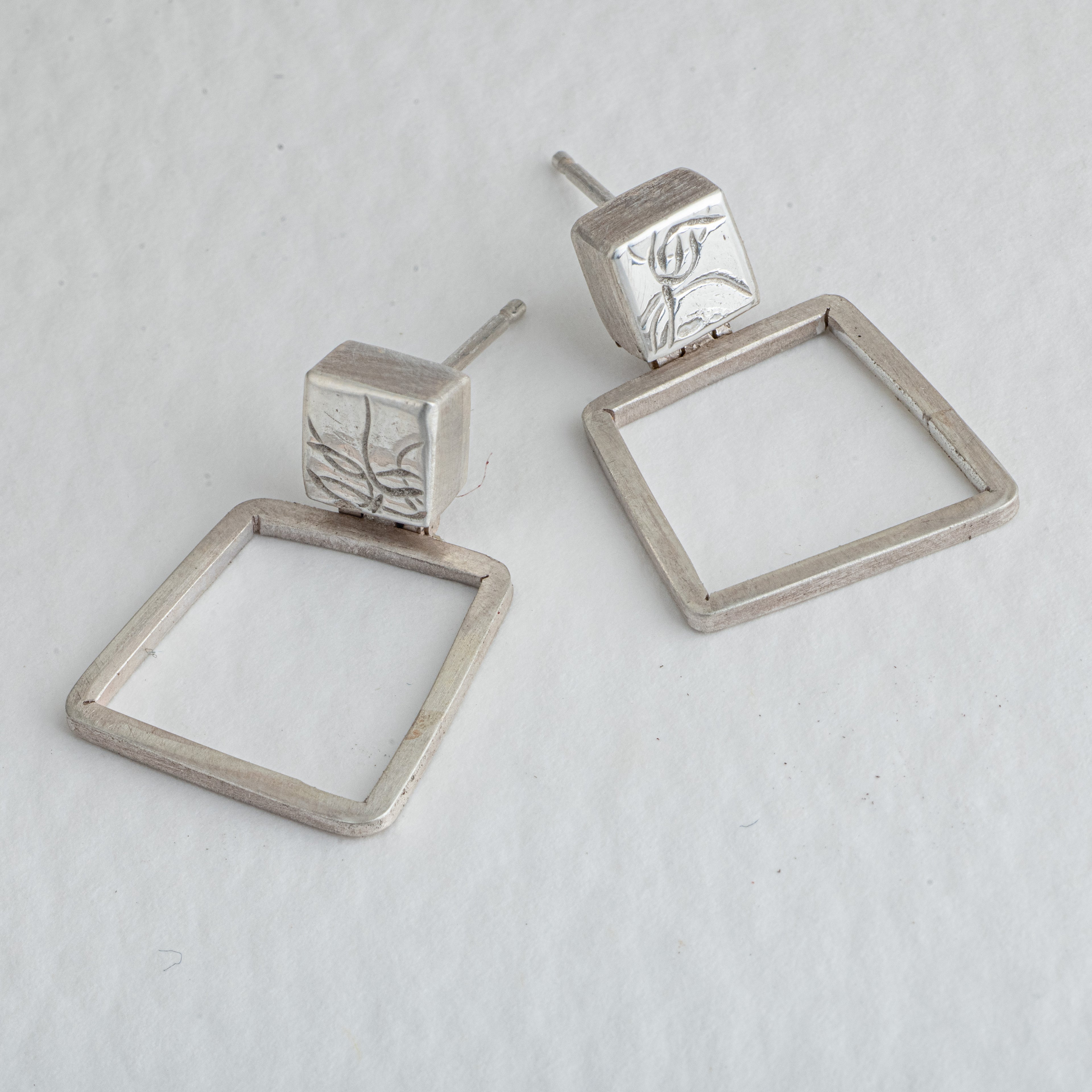 Box and single shape studs