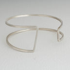 Long shape open bangle