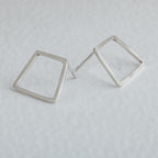 Wire studs