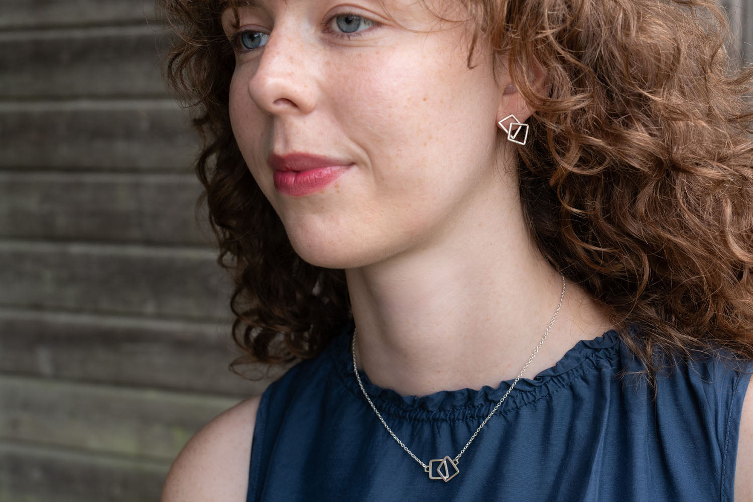 Double link pendant
