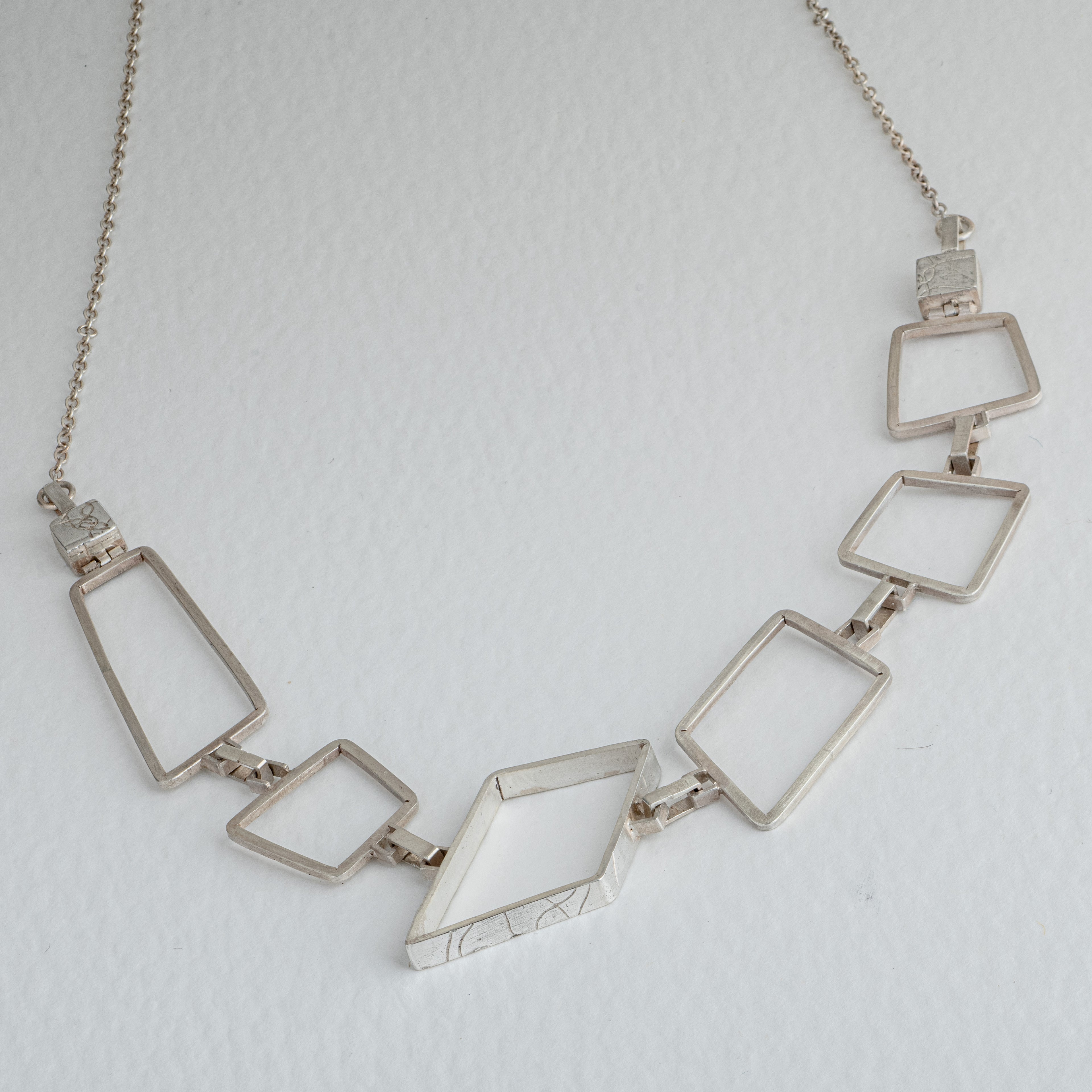 6-Shape Collar Necklace